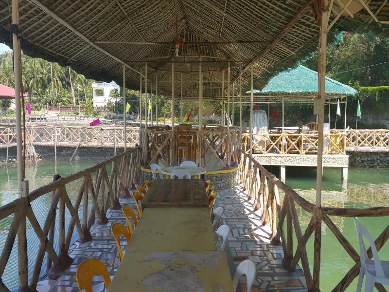 Palangan Bayview Beach Resort Puerto Galera Luaran gambar